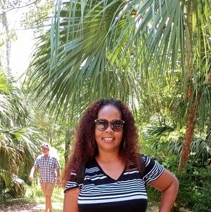 Meet your Posher, Mita